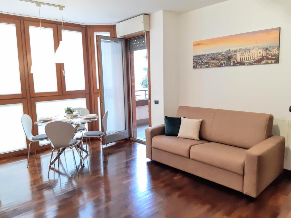 Suite Rent Milan Bagian luar foto