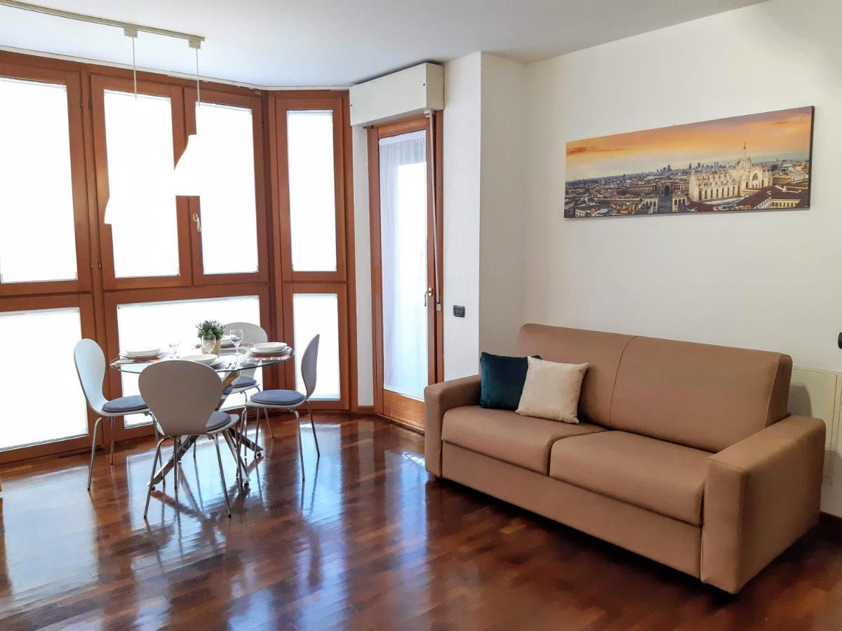 Suite Rent Milan Bagian luar foto