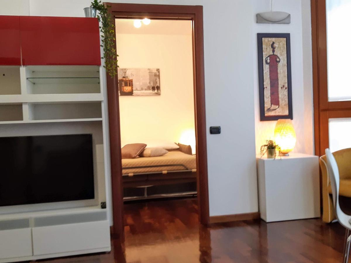 Suite Rent Milan Bagian luar foto