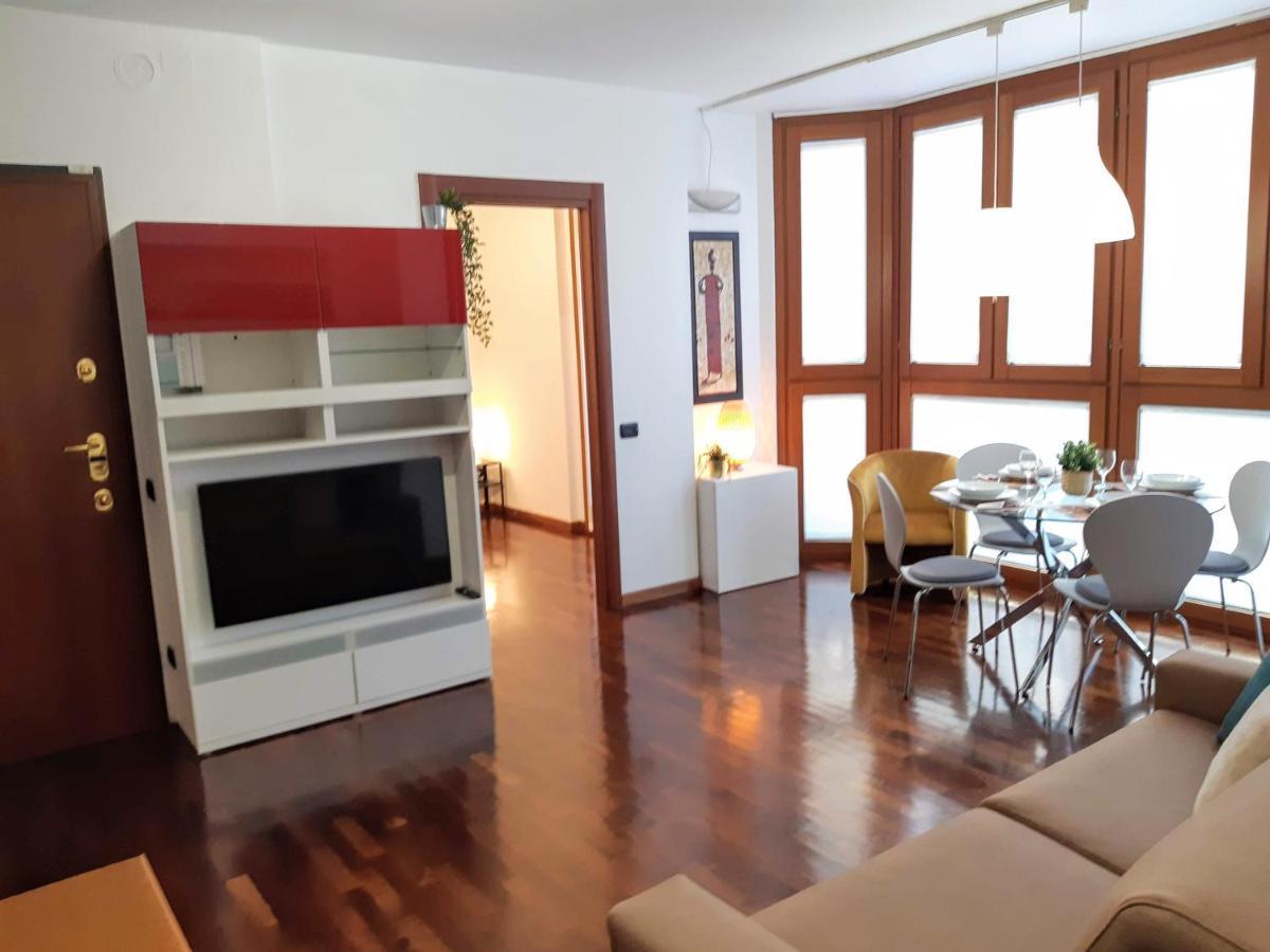 Suite Rent Milan Bagian luar foto