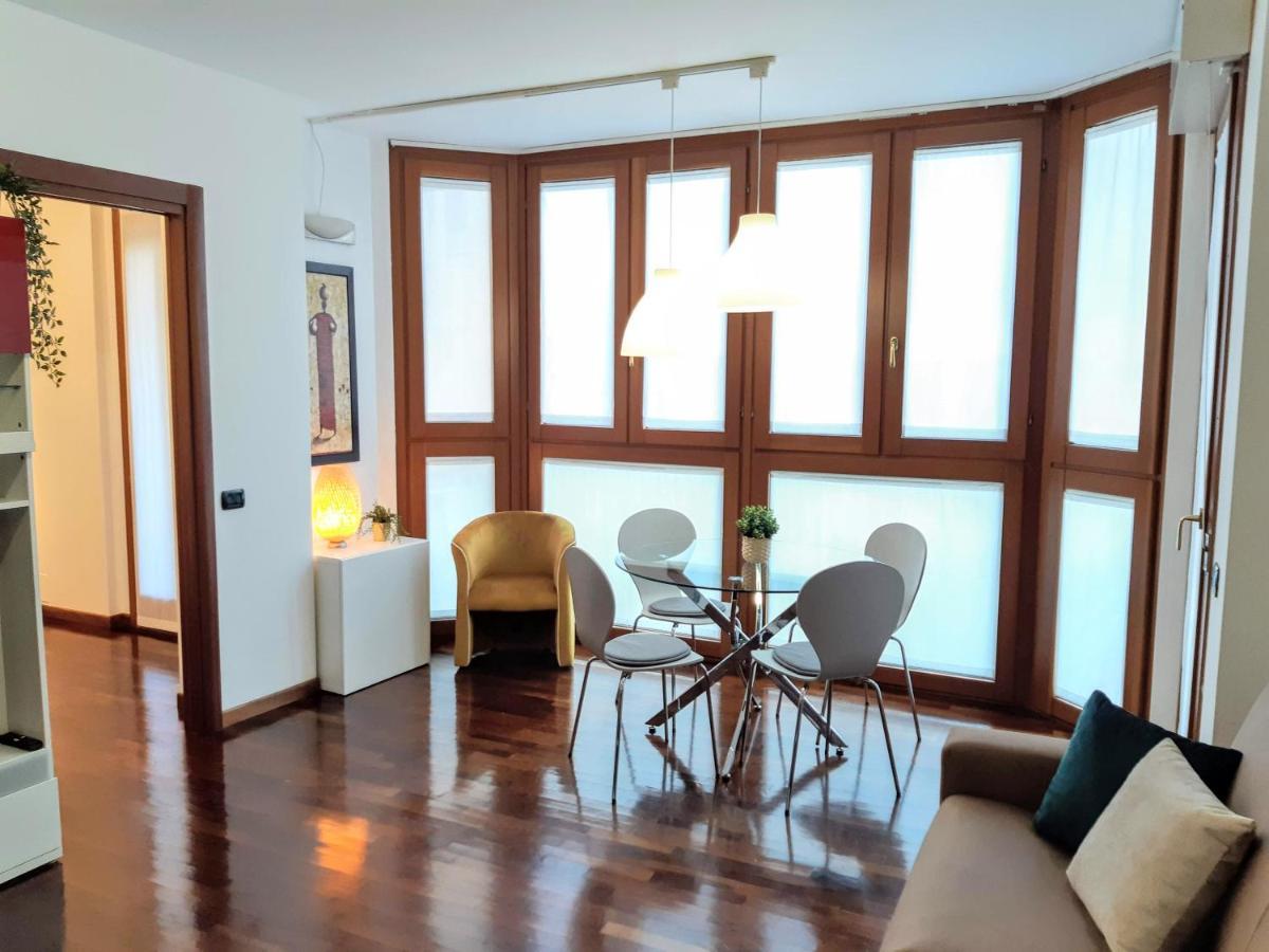 Suite Rent Milan Bagian luar foto